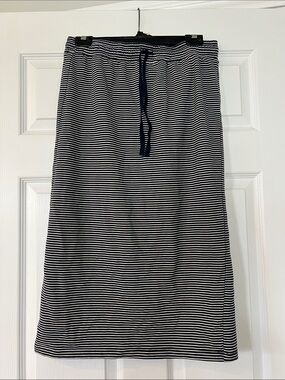Striped Drawstring Midi Skirt in Navy and White